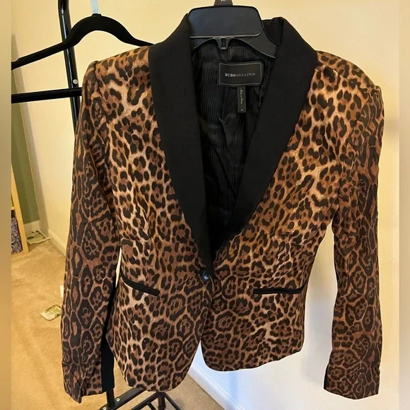 BCBG leopard print blazer - Picture 3 of 4